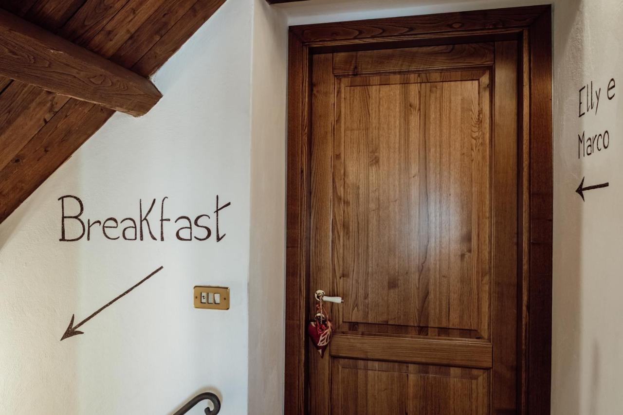 B&B Casatorre Saludecio Eksteriør bilde